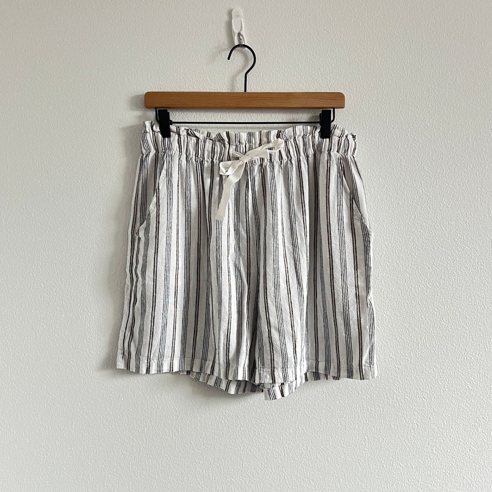 Ellen Tracy White/Black Striped Paperbag Waist Linen Blend Short L Summer Beach
